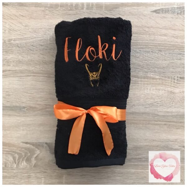 Embroidered personalised towel with picture - Image 4