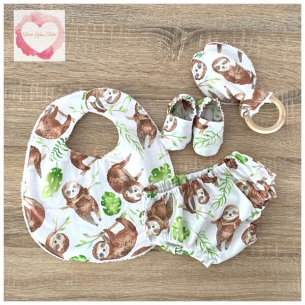 Sloth Neutral baby gift set size 000 -ready to ship