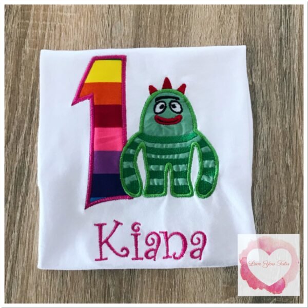 Embroidered Yo Gabba Gabba numbered design