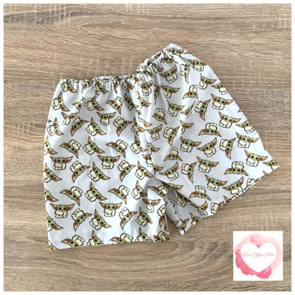 Green alien shorts size 3- ready to ship