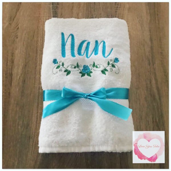 Embroidered mum towel - Image 4